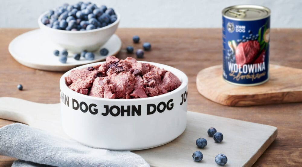 Baner John Dog Berry Line Wołowina z borówkami