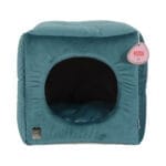 Ciemnozielone kwadratowe legowisko dla kota