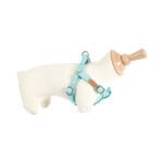 Turkusowe szelki na manekinie psa